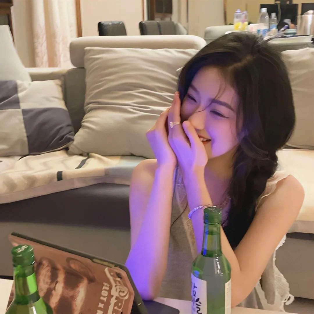 月是玫瑰沉沦时